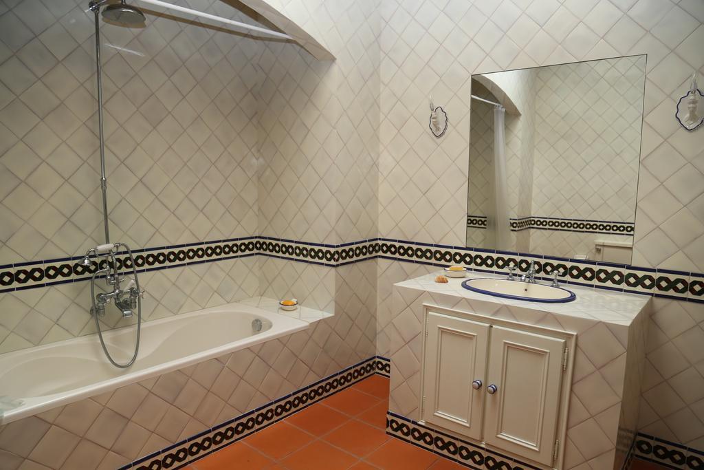 Quinta Dos Castanheiros Bed And Breakfast Понте-де-Ліма Номер фото
